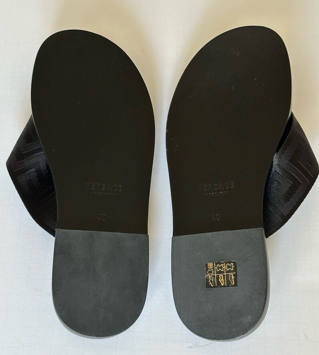 NIB Versace Men's Greca Signature Black Slides Sandals 7 US (40 Euro) DSU7340 IT