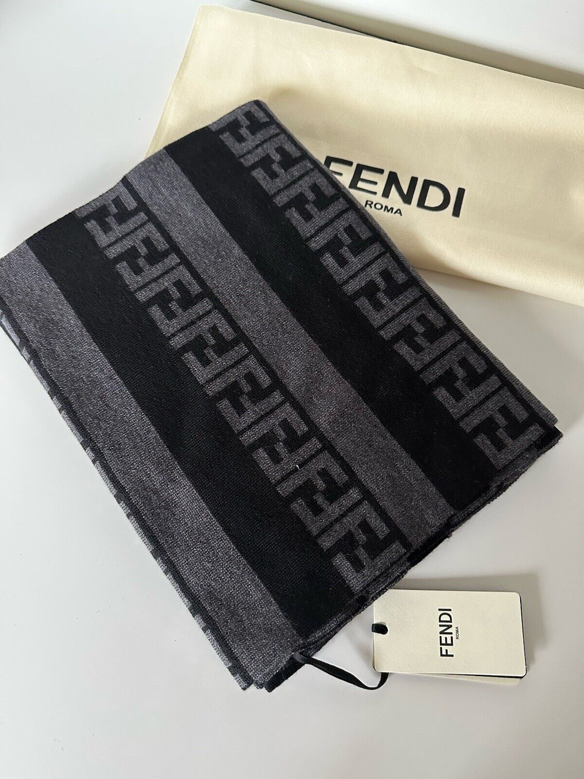 NWT $470 Fendi FF Logo Wool Black/Grey Scarf 12W x 73.5L FXS124 Italy
