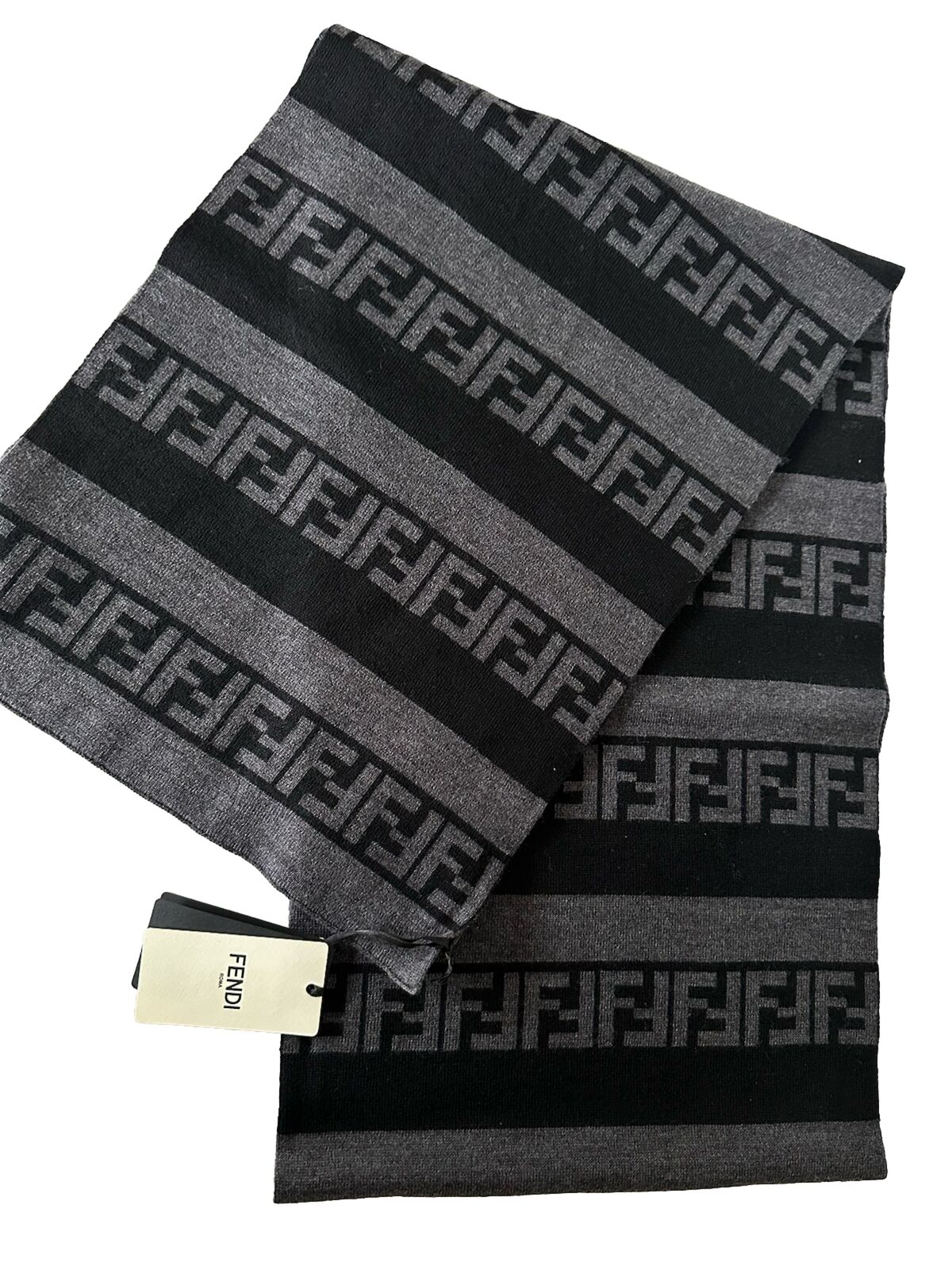 NWT $470 Fendi FF Logo Wool Black/Grey Scarf 12W x 73.5L FXS124 Italy
