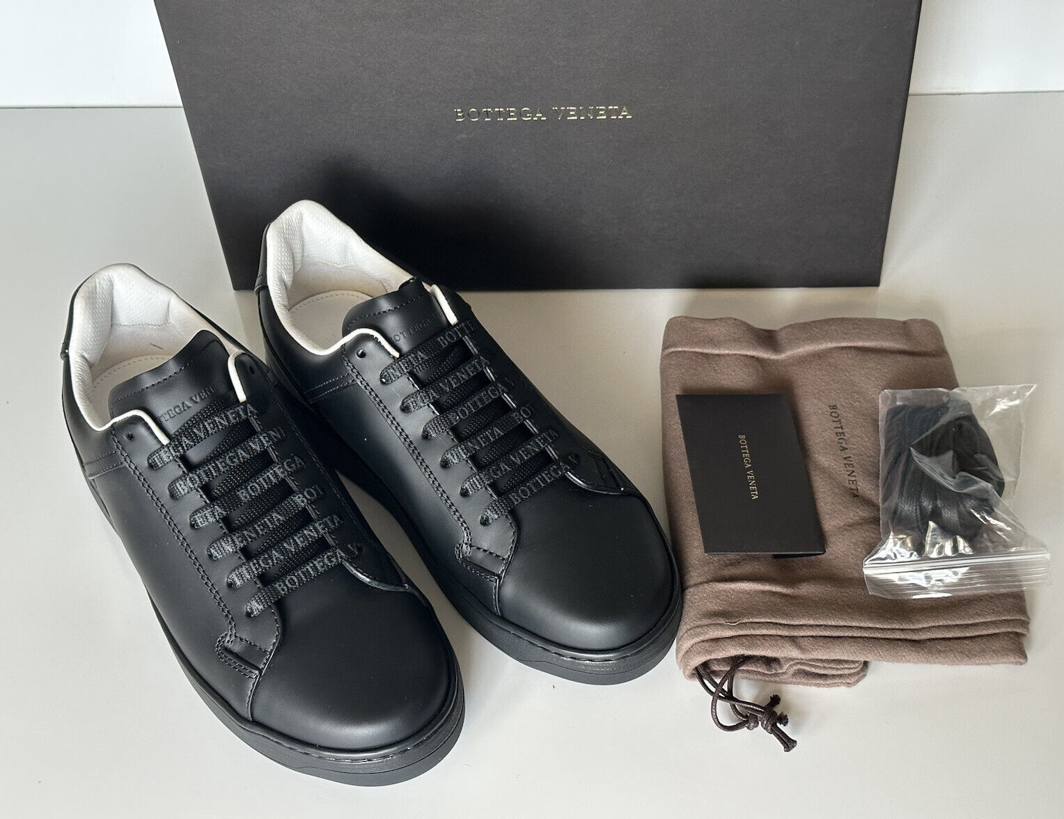 Bottega Veneta Men's Calf Leather Black Sneakers 7 US (40 Euro) 578298 NIB $690