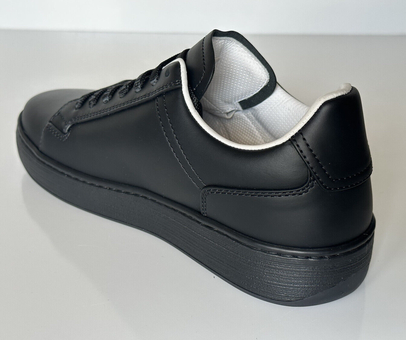 Bottega Veneta Men's Calf Leather Black Sneakers 7 US (40 Euro) 578298 NIB $690