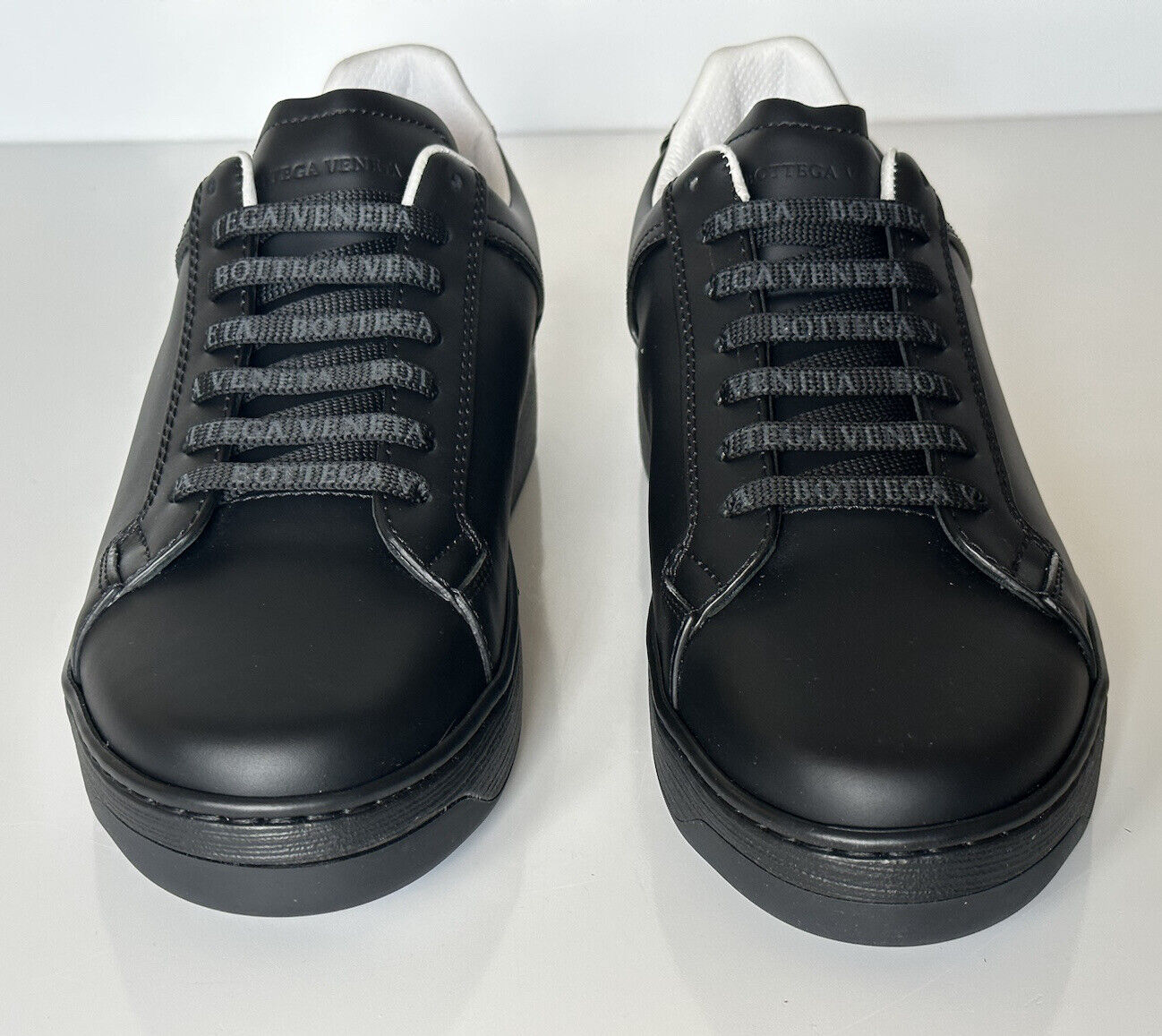 Bottega Veneta Men's Calf Leather Black Sneakers 7 US (40 Euro) 578298 NIB $690