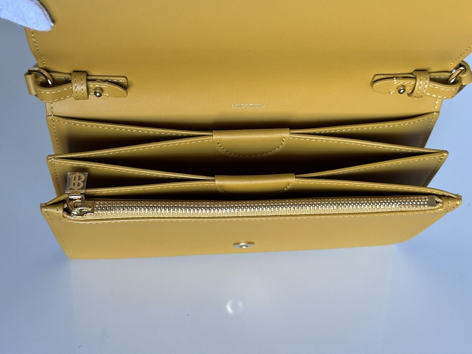 NWT $695 Burberry Hazelmere Leather Crossbody Bag Light Copper Orange 8046308 IT