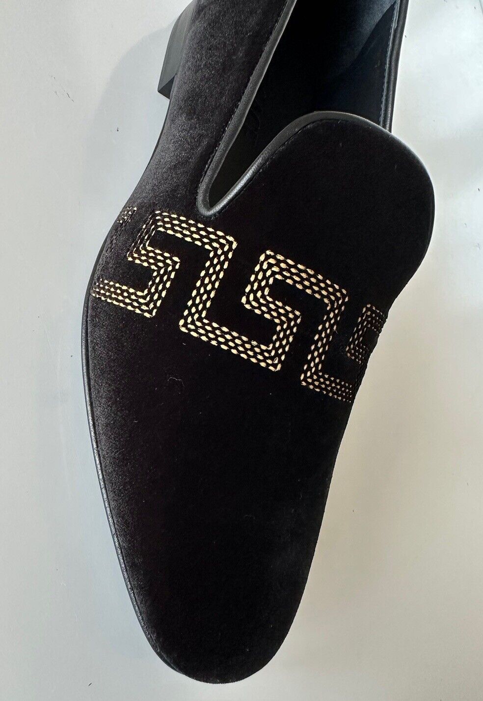 NIB $850 VERSACE Greca Men's Suede Black Loafers Shoes 8 US (41 Euro) IT 1003792