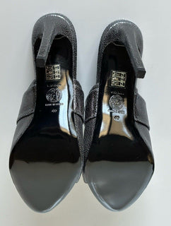 NIB $990 Versace Virtus Leather Black Sandals Shoes 10 US (40 Eu) Spain 1011901