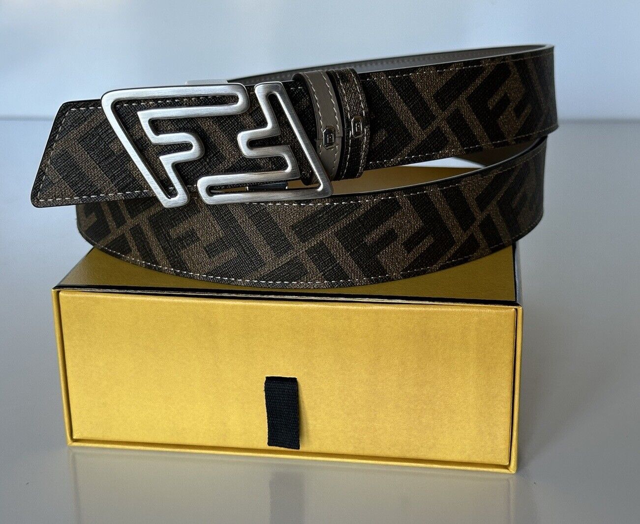 NIB $620 Fendi FF Faster Leather Black&Brown Reversible Belt 95/38 7C0486 Italy