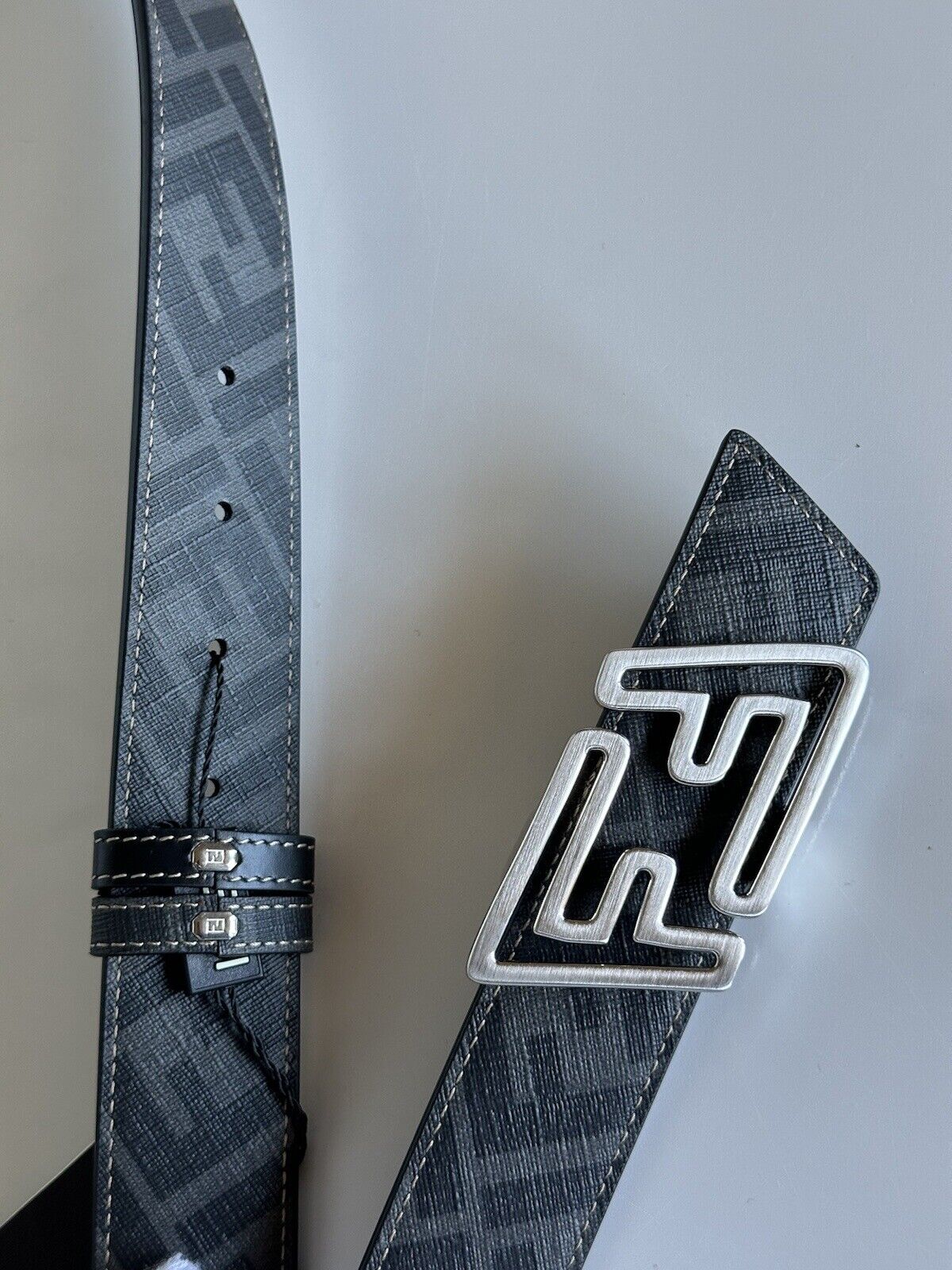 NIB $620 Fendi FF Faster Leather Black Reversible Belt 105/42 7C0486 Italy