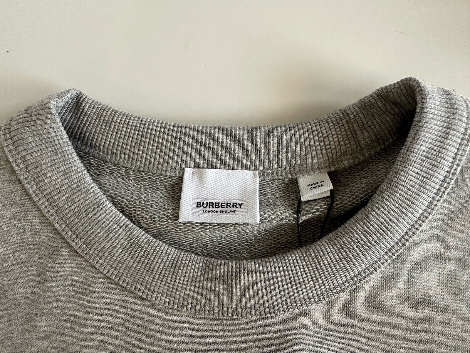 NWT $680 Burberry Fawson Pale Grey Sweatshirt 2XS 8052992 (Oversized)