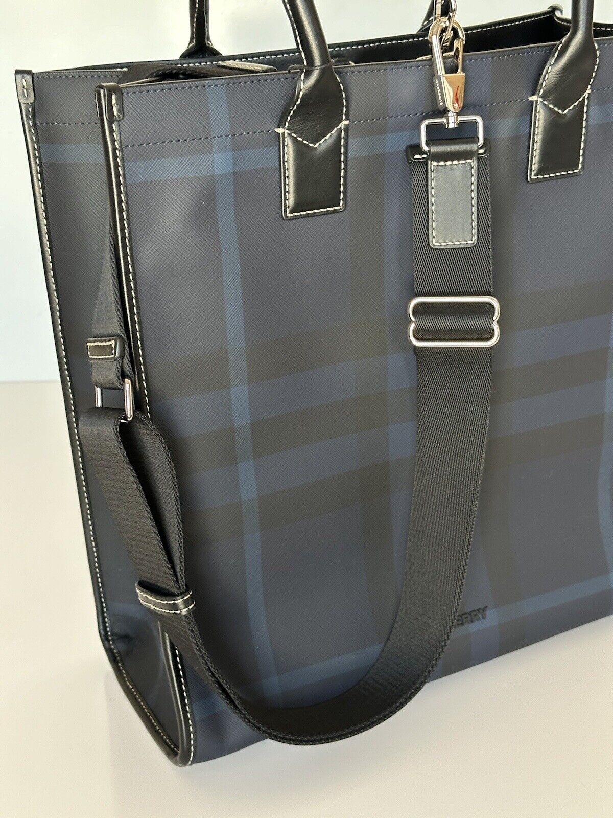 Burberry Denny Tote House Check Shoulder Bag Navy Blue 80594571 NWT $1650 Italy
