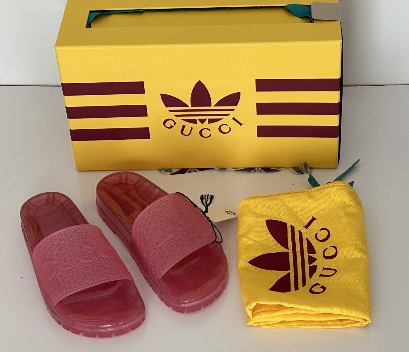 Gucci x Adidas Women's Rubber Slide Sandals Bon Bon 8 US (38 Euro) 721228 IT NIB