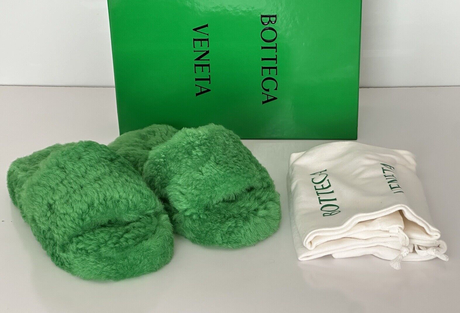 Bottega Veneta Green Teddy Shearling Padded Sandals 7 US 69414 IT NIB $1100