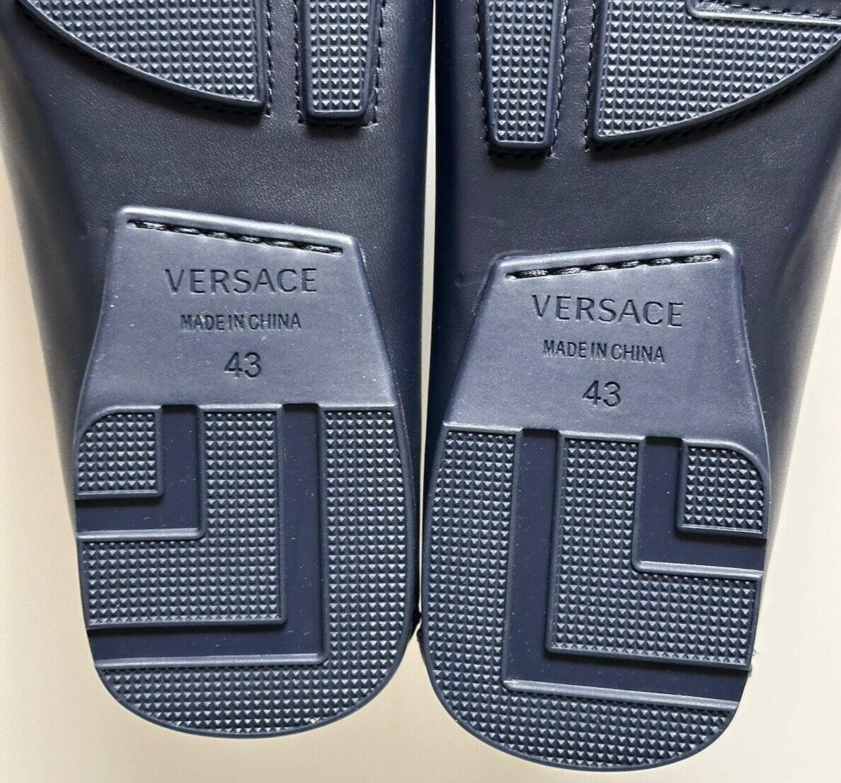 VERSACE Medusa Men's Blue Leather Driver Shoes 10 US (43 Euro) DSU6014S NIB $850