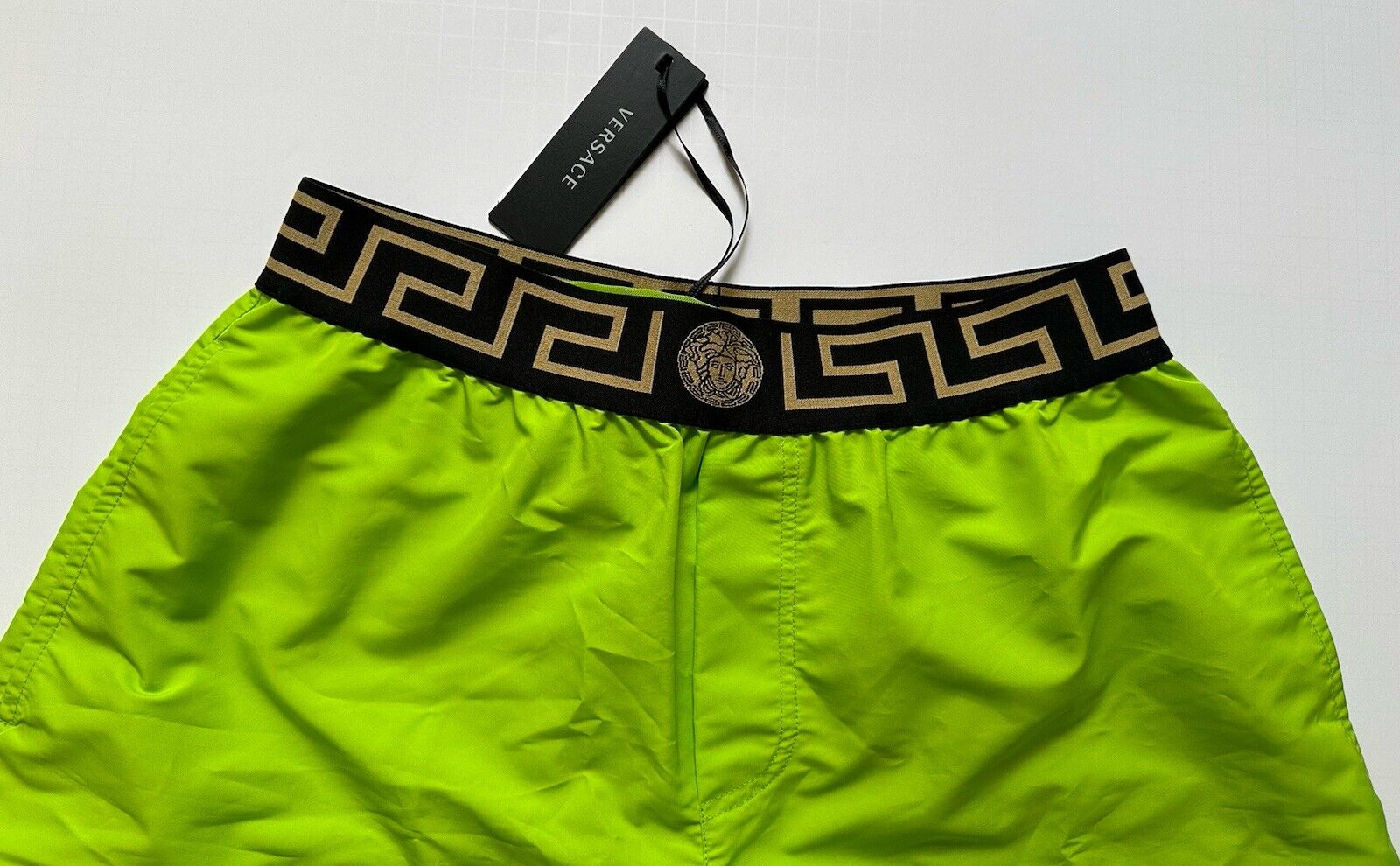 Versace Men's Green Swim Shorts  Size 3 US - 48 Eu (28”)  Italy 1008968 NWT $425