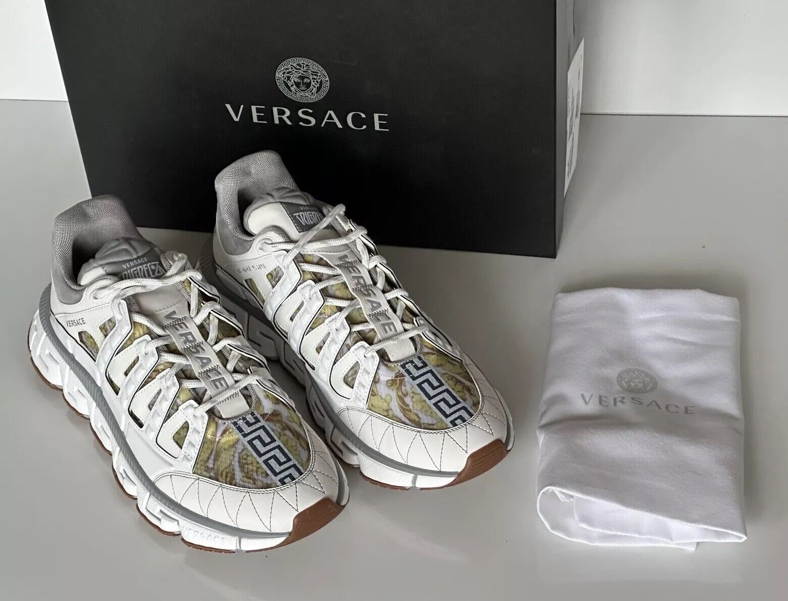 Versace Men's Trigreca Barocco Sneakers White 8 (41 Euro) IT DST539G NIB $990