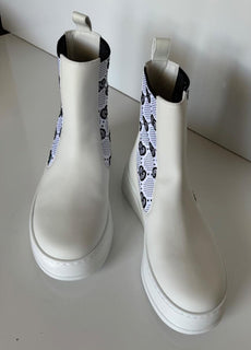 Gucci Women's GG Dali Soft Leather White Boots 9.5 US (39.5 Euro) 718718 IT NIB