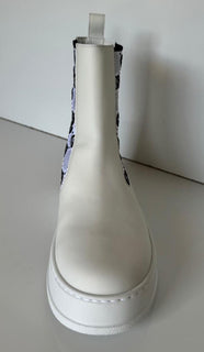 Gucci Women's GG Dali Soft Leather White Boots 9.5 US (39.5 Euro) 718718 IT NIB