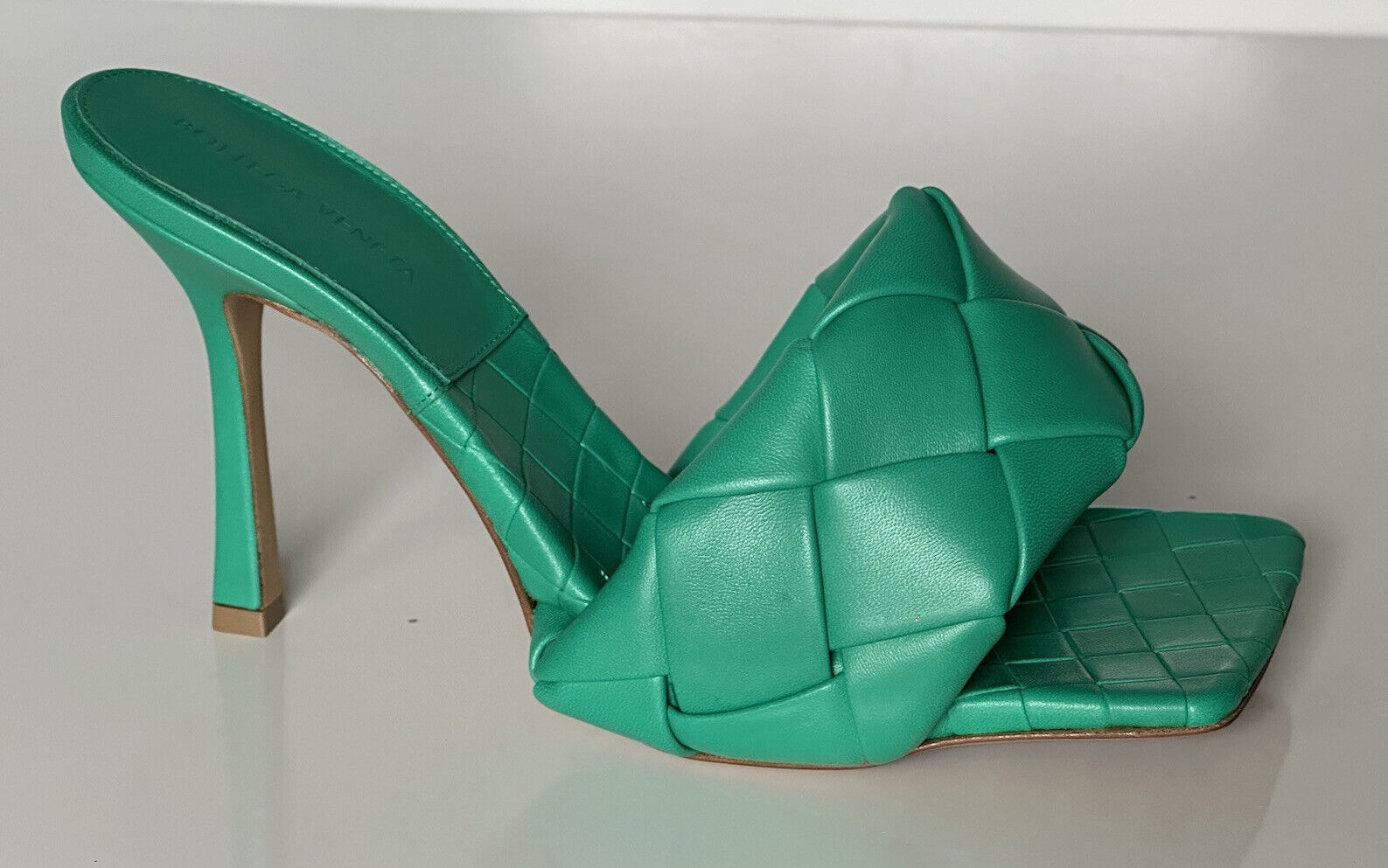 Bottega Veneta Lido Intrecciato Leather Mules Green 9 US 608854 NWT $1500