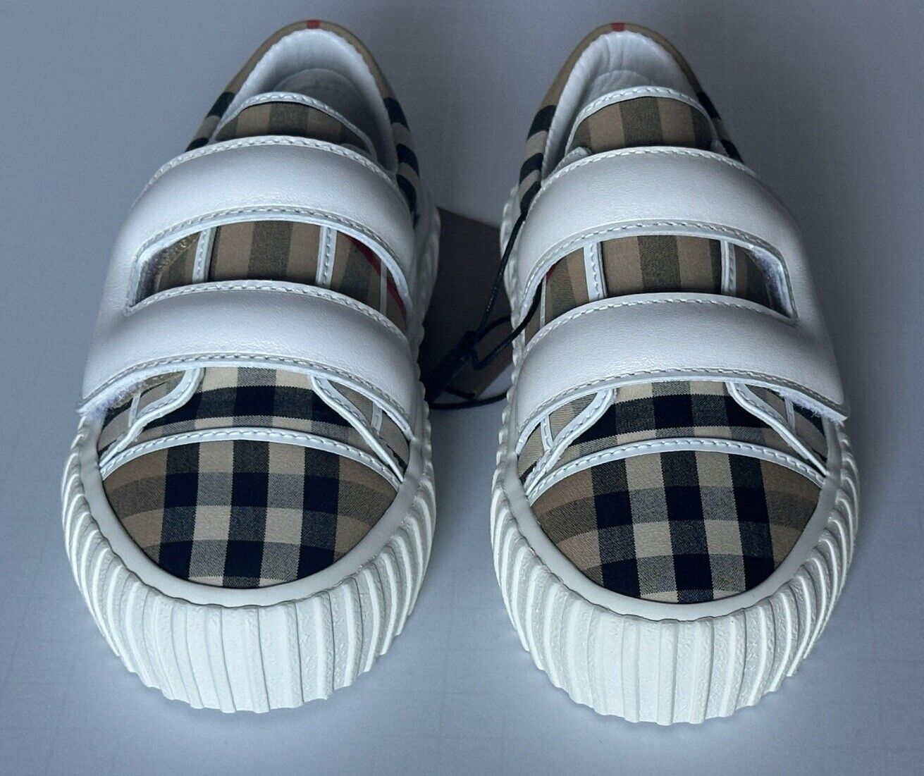 Burberry Baby's Mark Low Top Check Sneakers Beige 25 Euro 2 yrs old 8049401 NIB