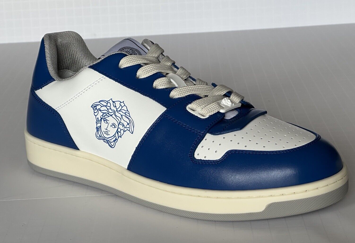 Versace Medusa Low Top Men’s Blue/White Leather Sneakers 9 US (42) IT NIB $750