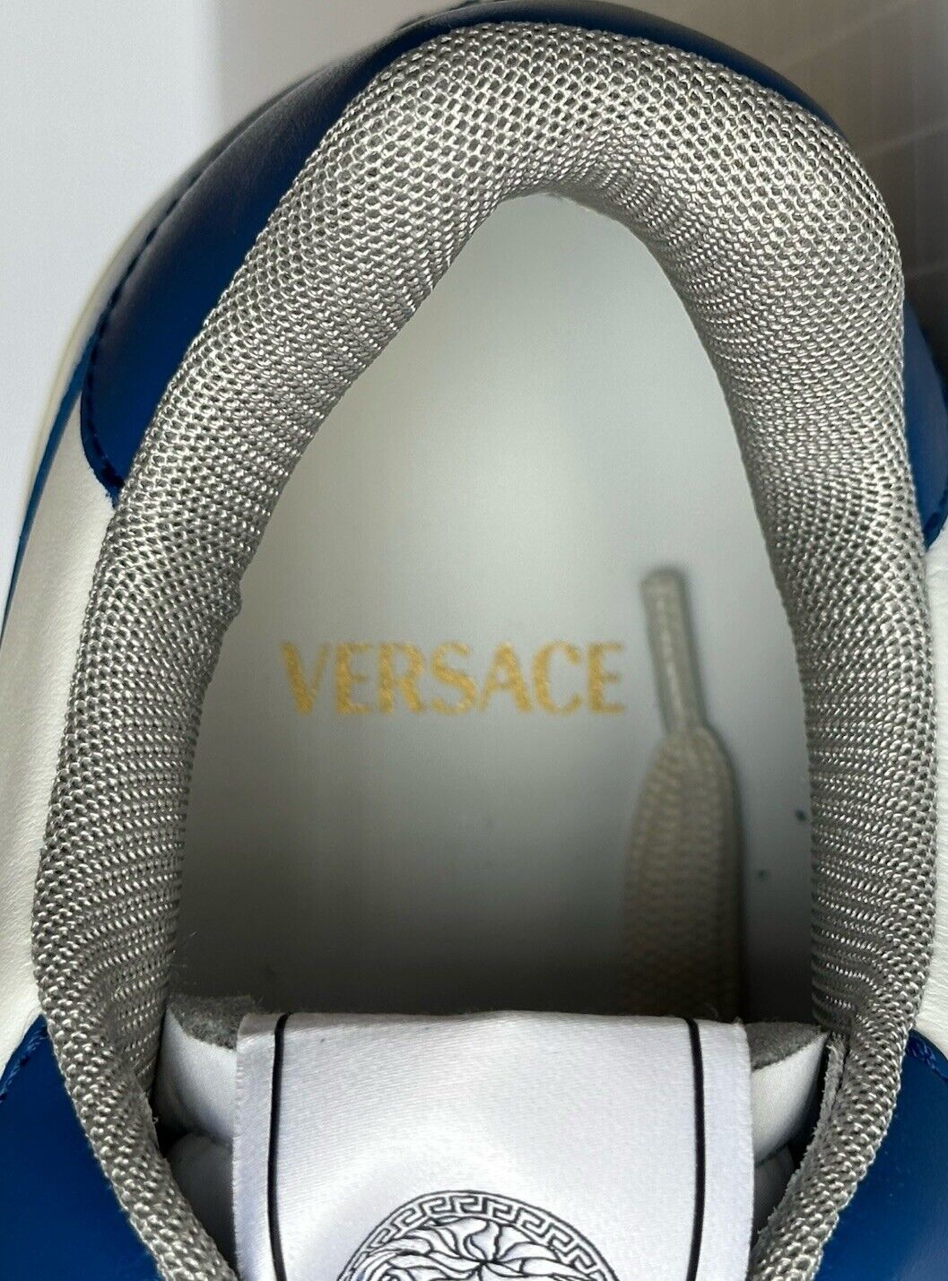 Versace Medusa Low Top Men’s Blue/White Leather Sneakers 9 US (42) IT NIB $750