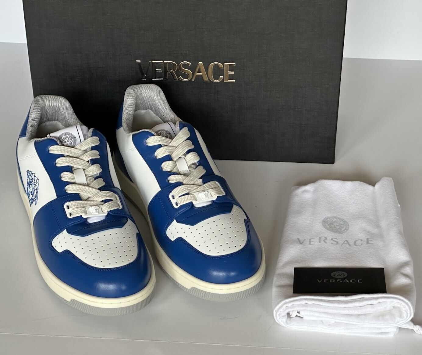 Versace Medusa Low Top Men’s Blue/White Leather Sneakers 9 US (42) IT NIB $750