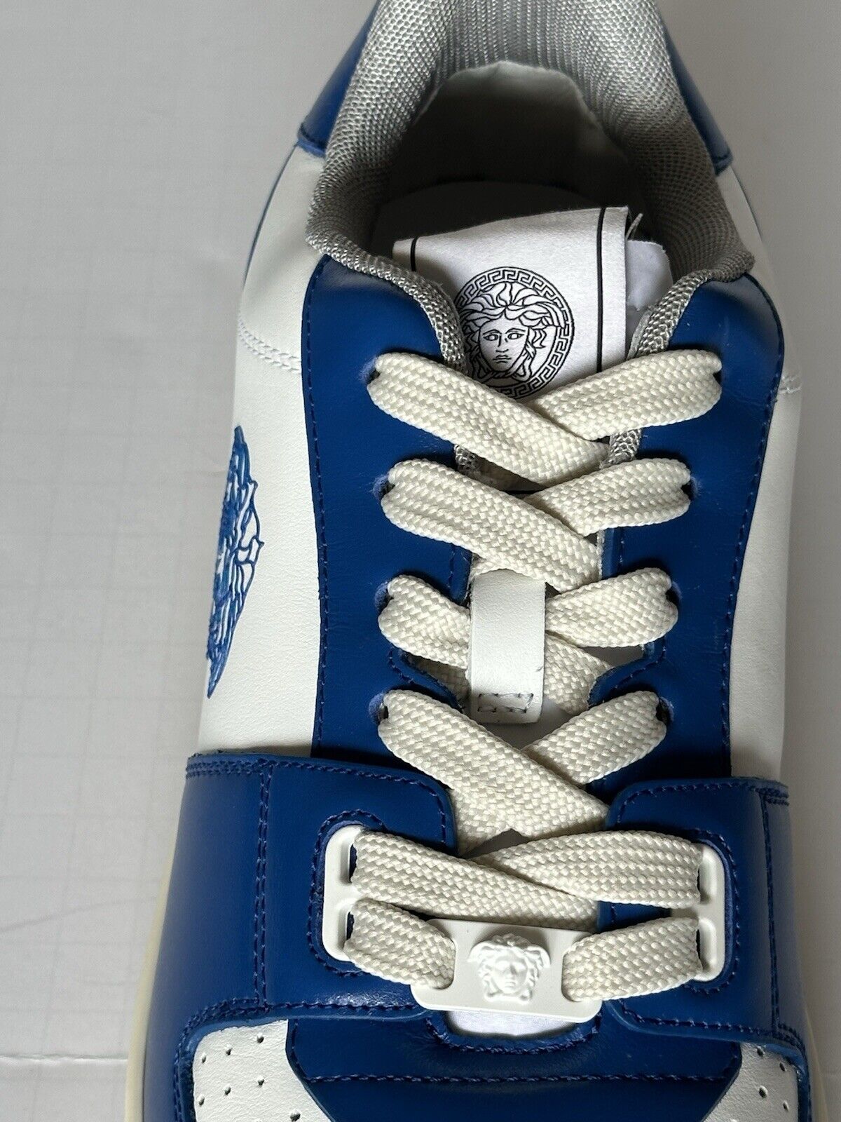 Versace Medusa Low Top Men’s Blue/White Leather Sneakers 9 US (42) IT NIB $750