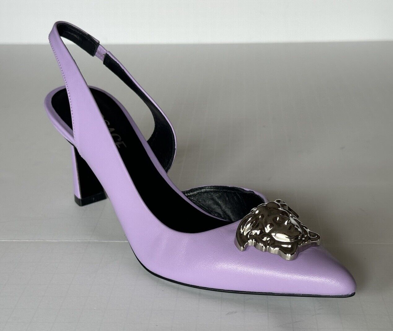 Versace Sling Back Womens Leather Pump Shoes Baby Violet 7 US (37) 1009701 $1050