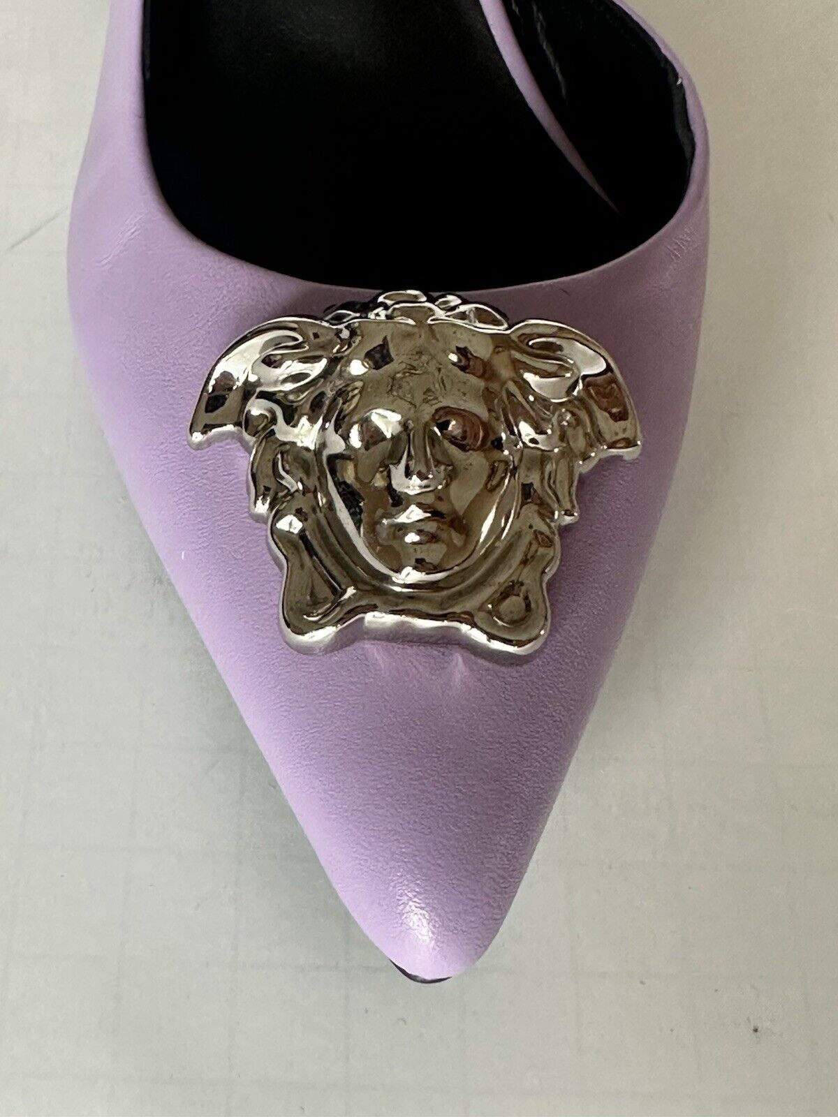 Versace Sling Back Womens Leather Pump Shoes Baby Violet 7 US (37) 1009701 $1050