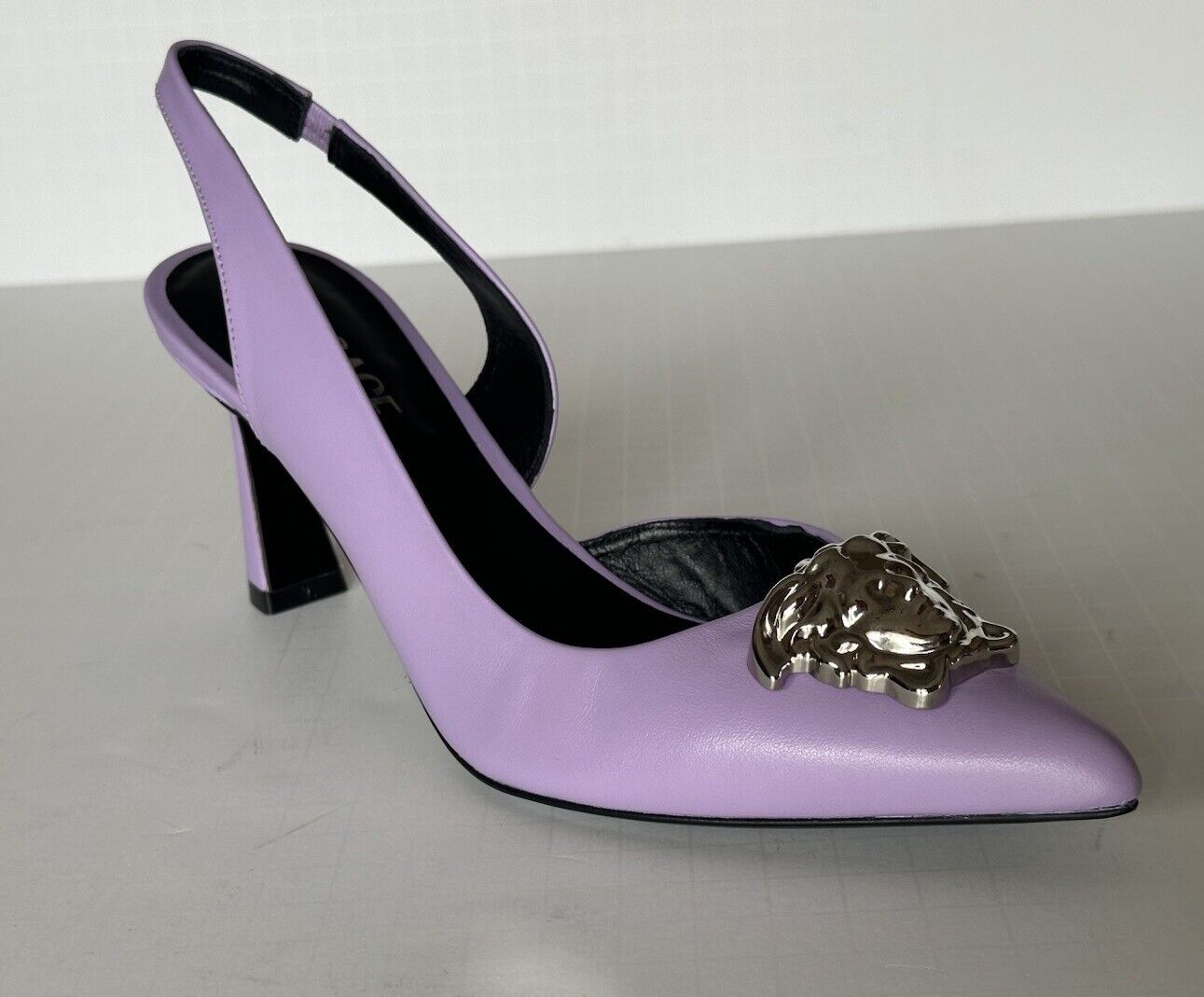 Versace Sling Back Womens Leather Pump Shoes Baby Violet 7 US (37) 1009701 $1050