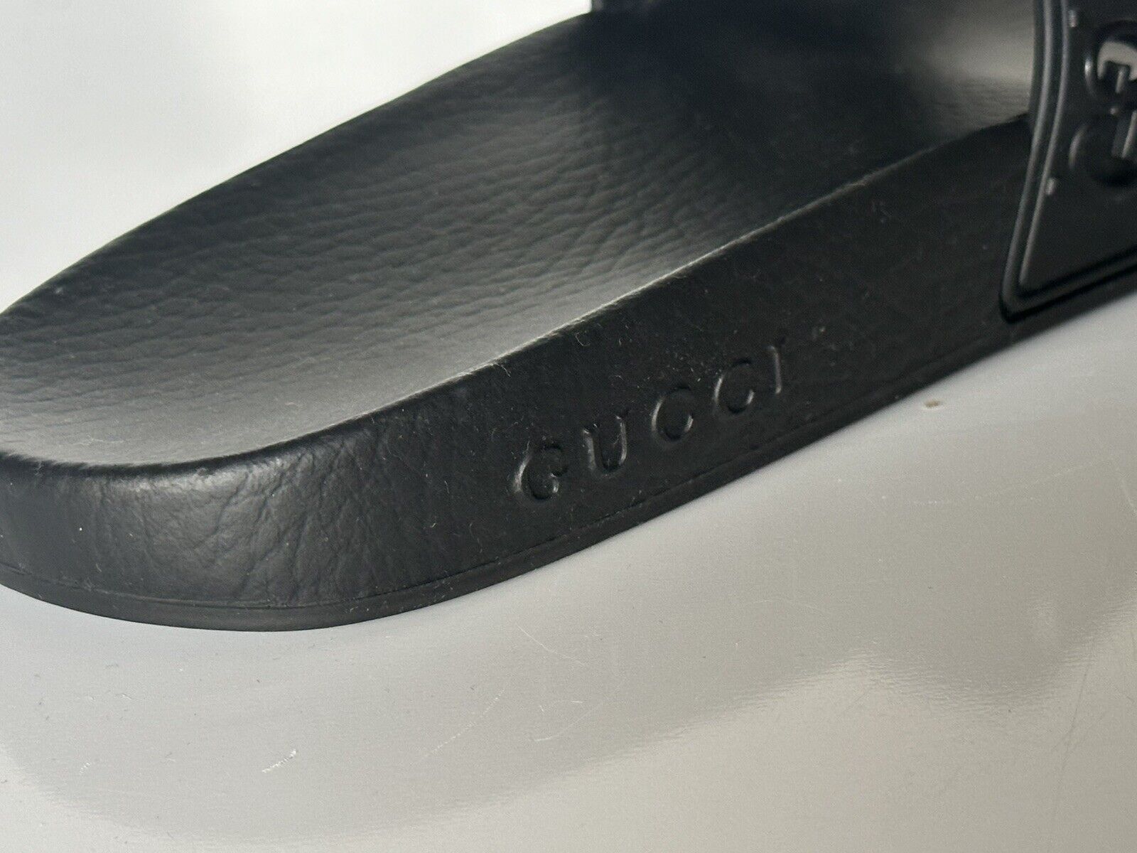 Gucci Women's GG Rubber Slide Sandals Black 10 US (40 Euro) 573922 IT NIB