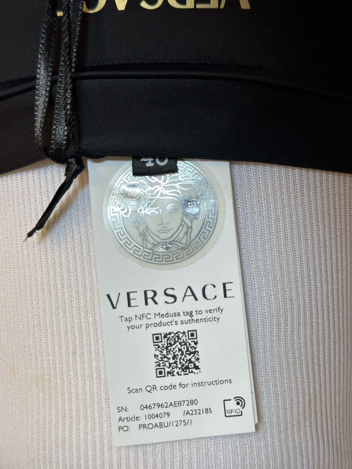 Versace Greek Key Logo Black T-Shirt Medium (48 Euro) Italy 1004079 NWT $475