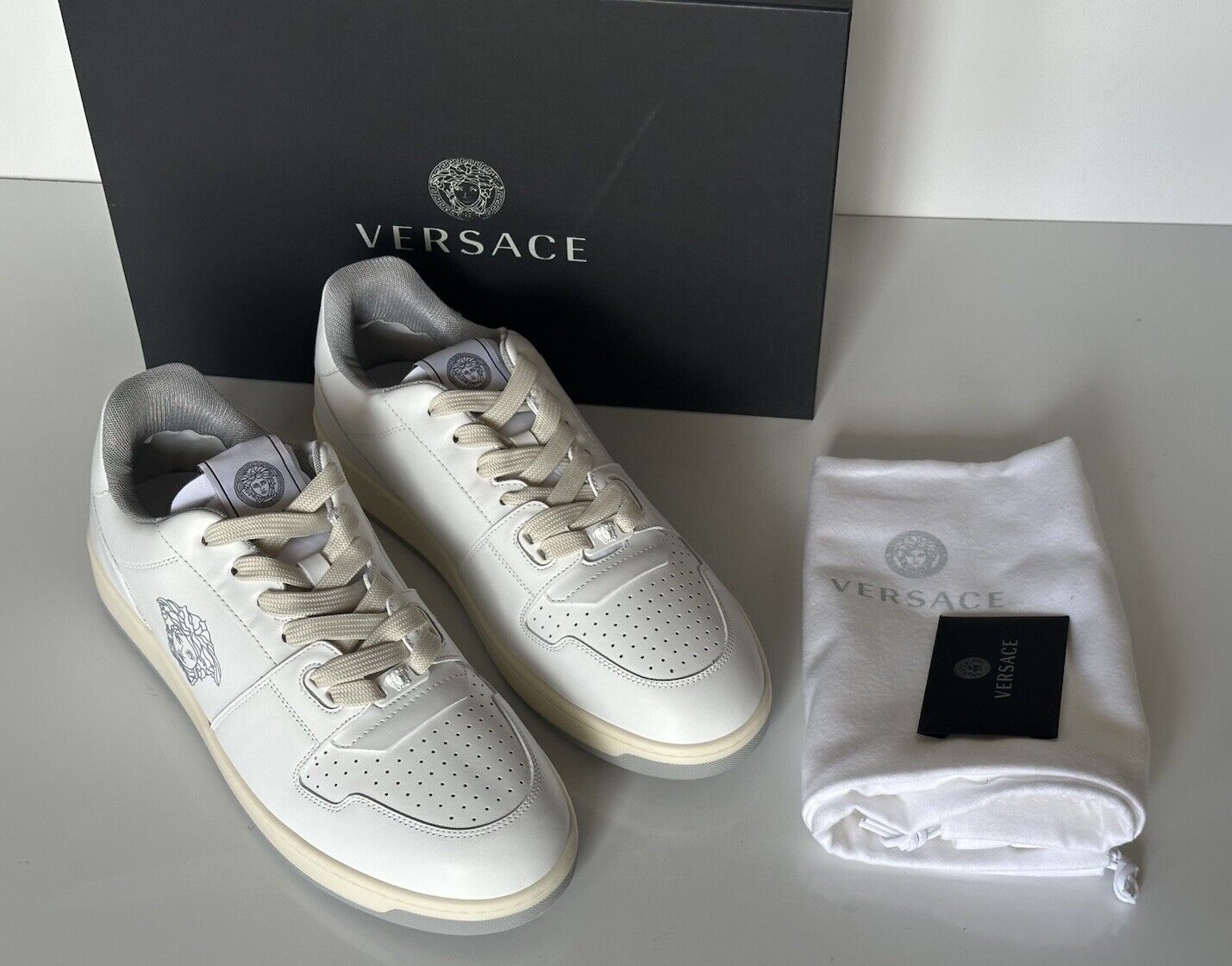 Versace Medusa Men’s White Leather Sneakers 10 US (43 Euro) 1013377 IT NIB $700