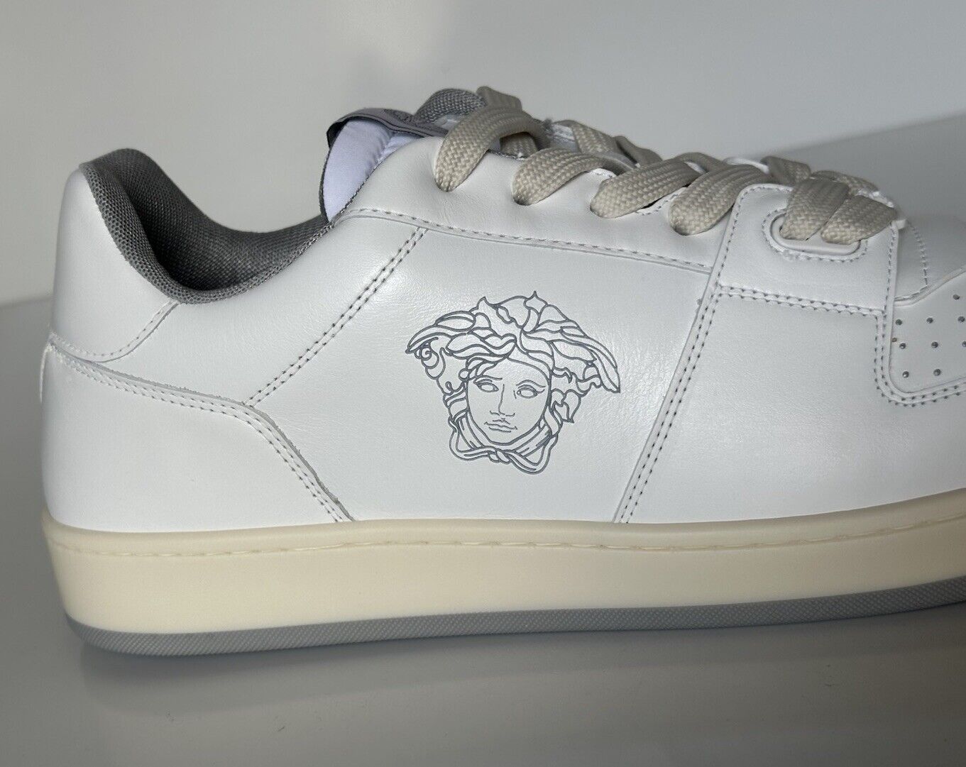 Versace Medusa Men’s White Leather Sneakers 10 US (43 Euro) 1013377 IT NIB $700