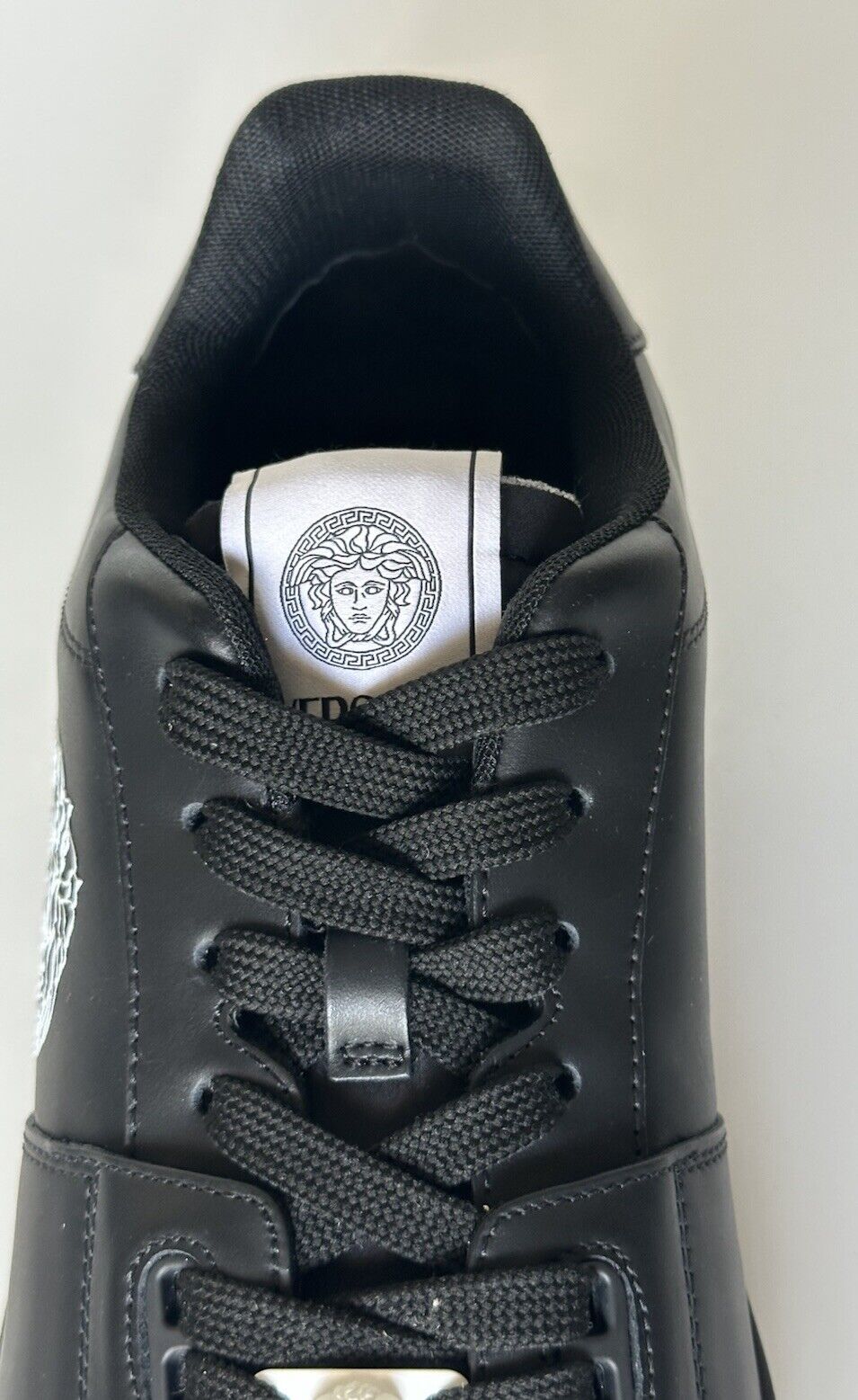 Versace Medusa Men’s Black Leather Sneakers 10 US (43 Euro) 1013377 IT NIB $700