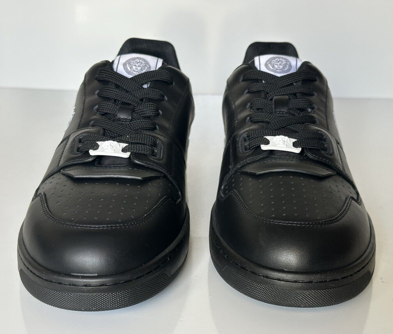 Versace Medusa Men’s Black Leather Sneakers 10 US (43 Euro) 1013377 IT NIB $700