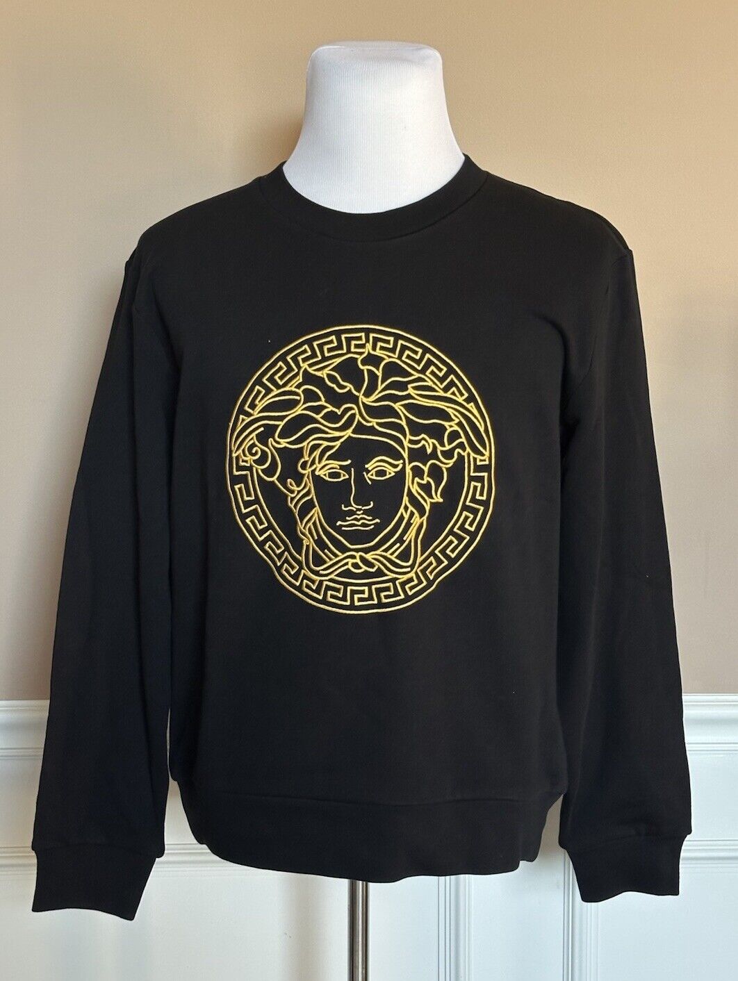 Versace Medusa Embroidered Black Cotton Sweatshirt  8 US 42 Eu A89567S NWT $790