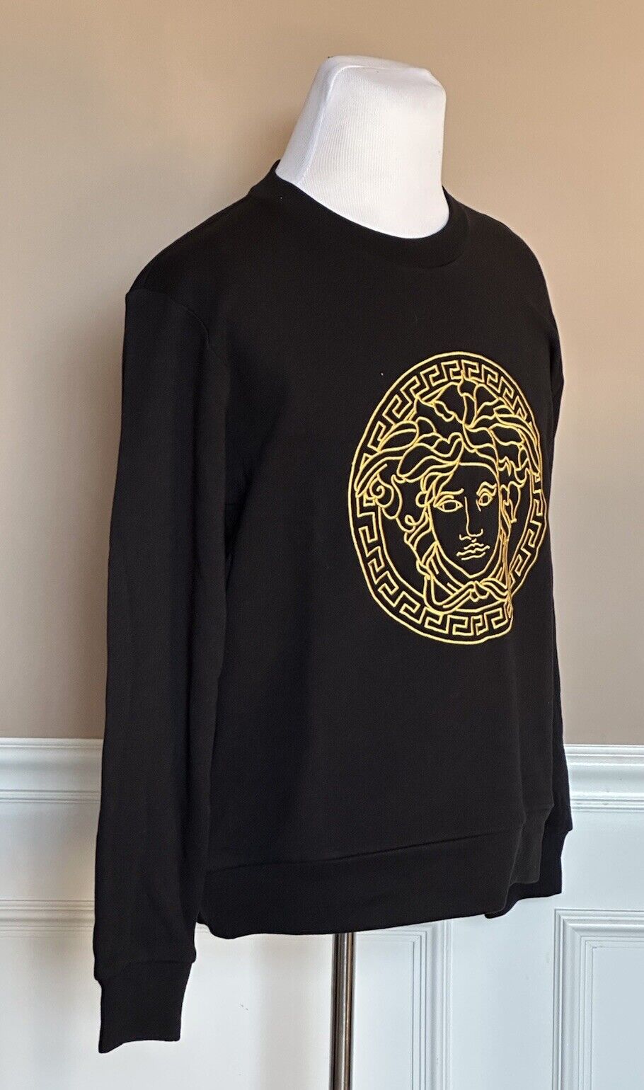 Versace Medusa Embroidered Black Cotton Sweatshirt  8 US 42 Eu A89567S NWT $790