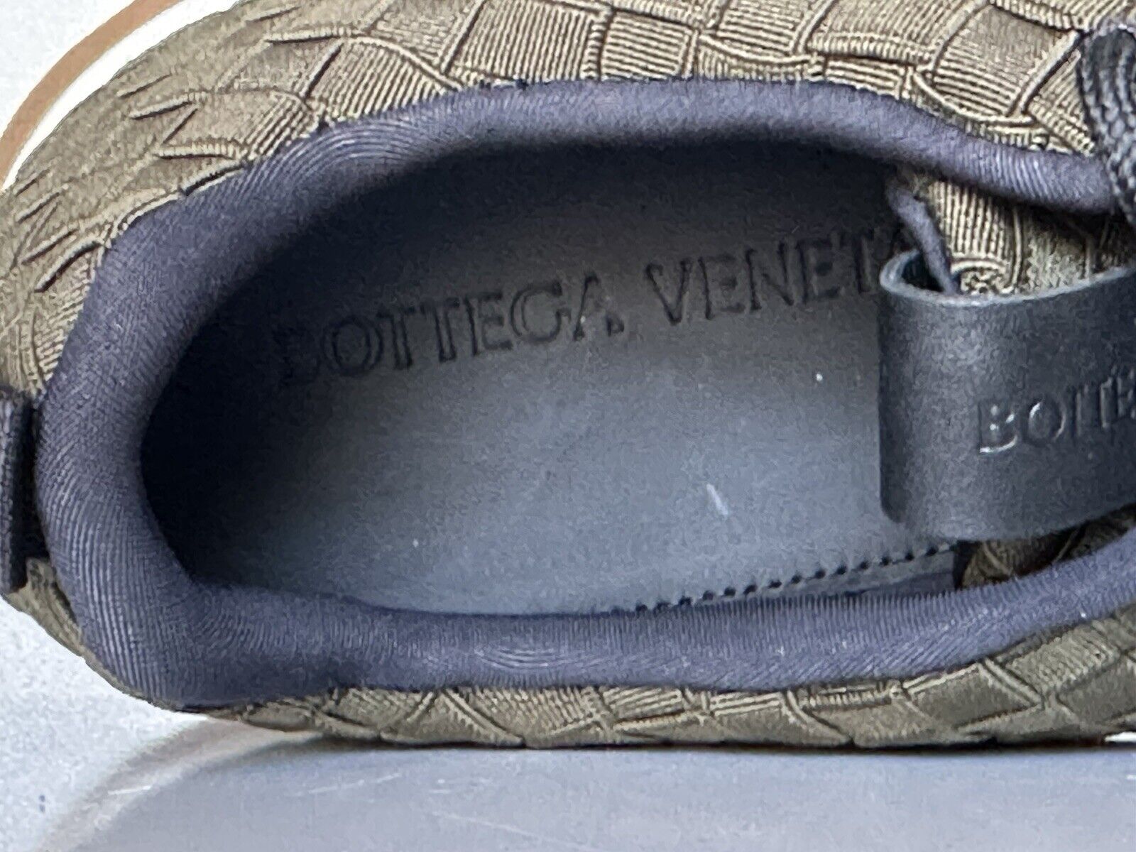 Bottega Veneta Men's Scar Tex Khaki Sneakers 8.5 US (41.5) 609915 3349 NIB $790