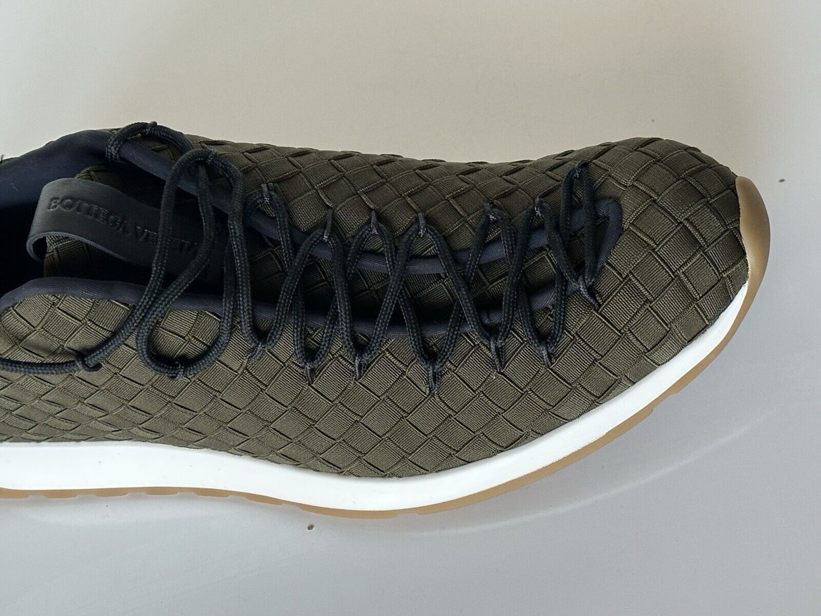 Bottega Veneta Men's Scar Tex Khaki Sneakers 8.5 US (41.5) 609915 3349 NIB $790