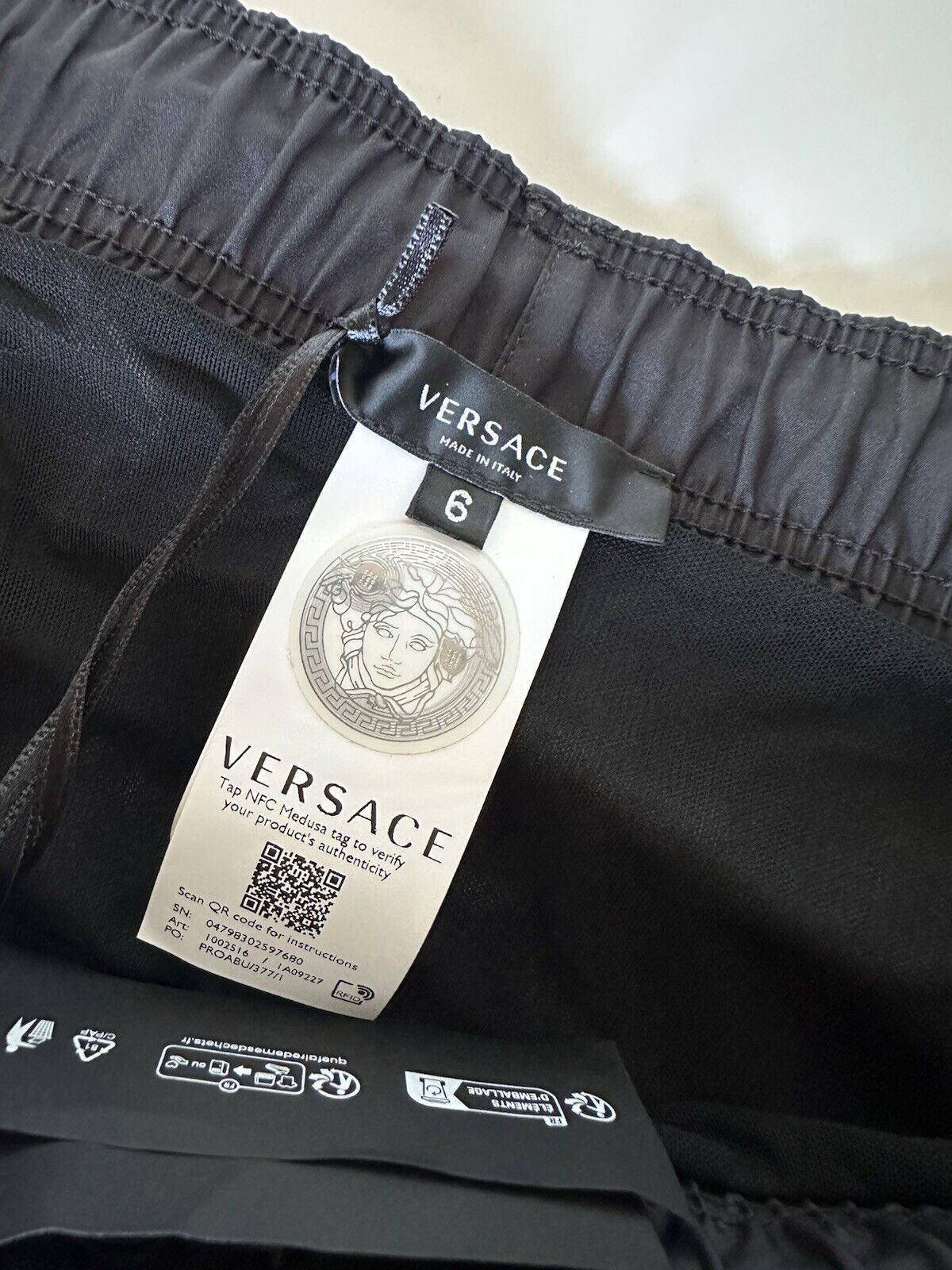 Versace Logo Men's Black Swim Shorts Size 6 (34”) IT 100216 Italy NWT $475