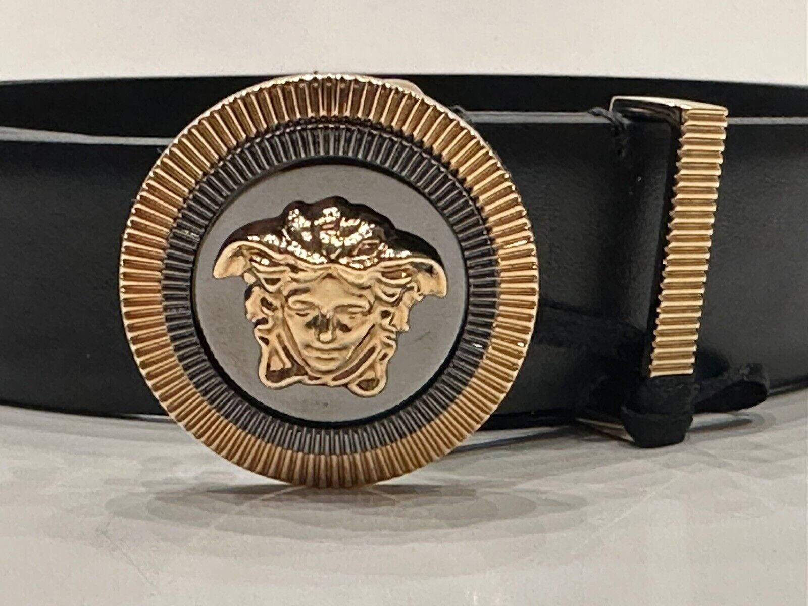 Versace Medusa-Buckle Black Slim Leather Belt 95 (38) Italy 1003760 NWT $550