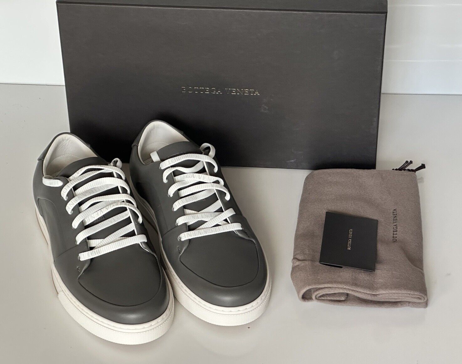 Bottega Veneta Men's Speedster Calf Leather Gray Sneakers 8 US 608761 NIB $750