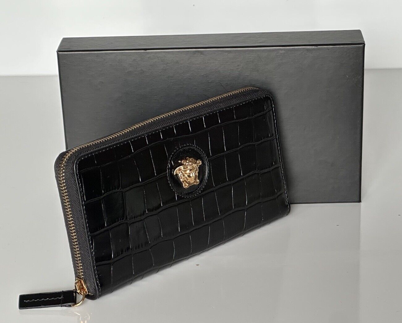 Versace Gold Medusa Head Black Leather Zipper Long Wallet IT DPDI056 NWT $725