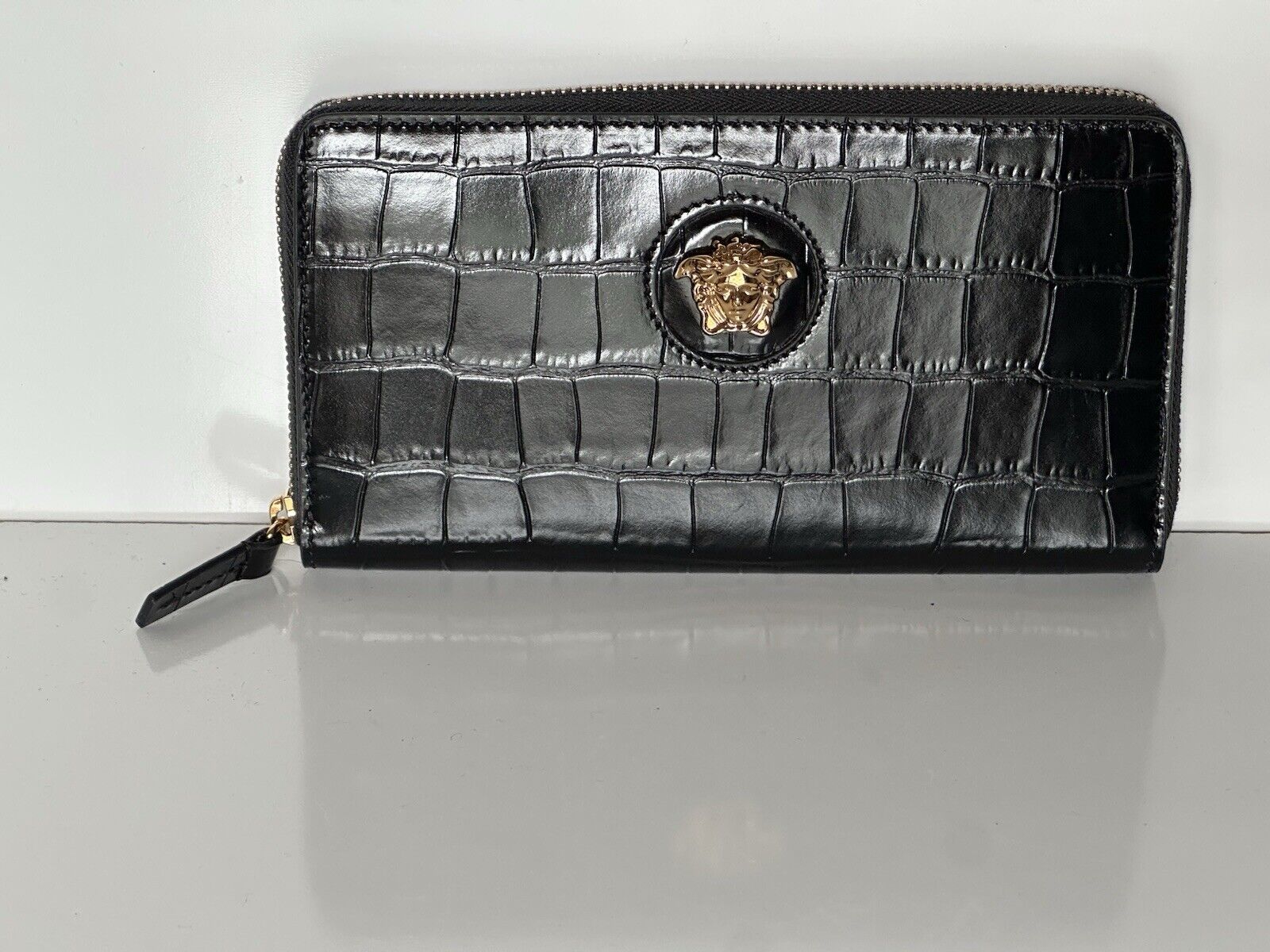 Versace Gold Medusa Head Black Leather Zipper Long Wallet IT DPDI056 NWT $725