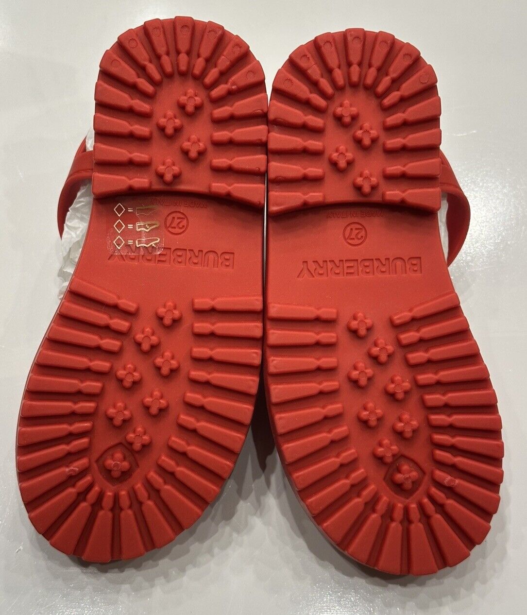 Burberry Jenna Girls Rubber Bright Red Sandals 27 Euro (8.5 US) 8062760 NIB $300