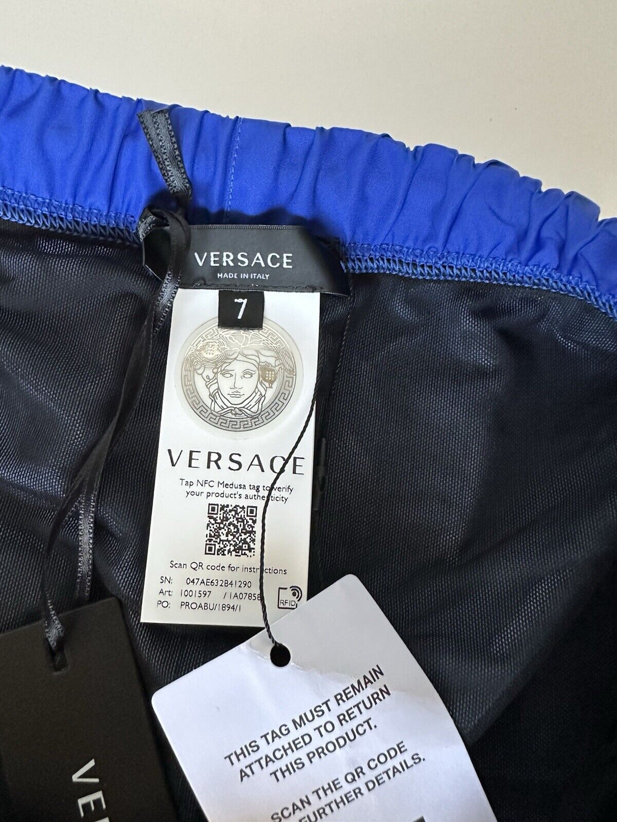 Versace Logo Men's Blue Swim Shorts Size 7 (36”) IT 1001597 NWT $475