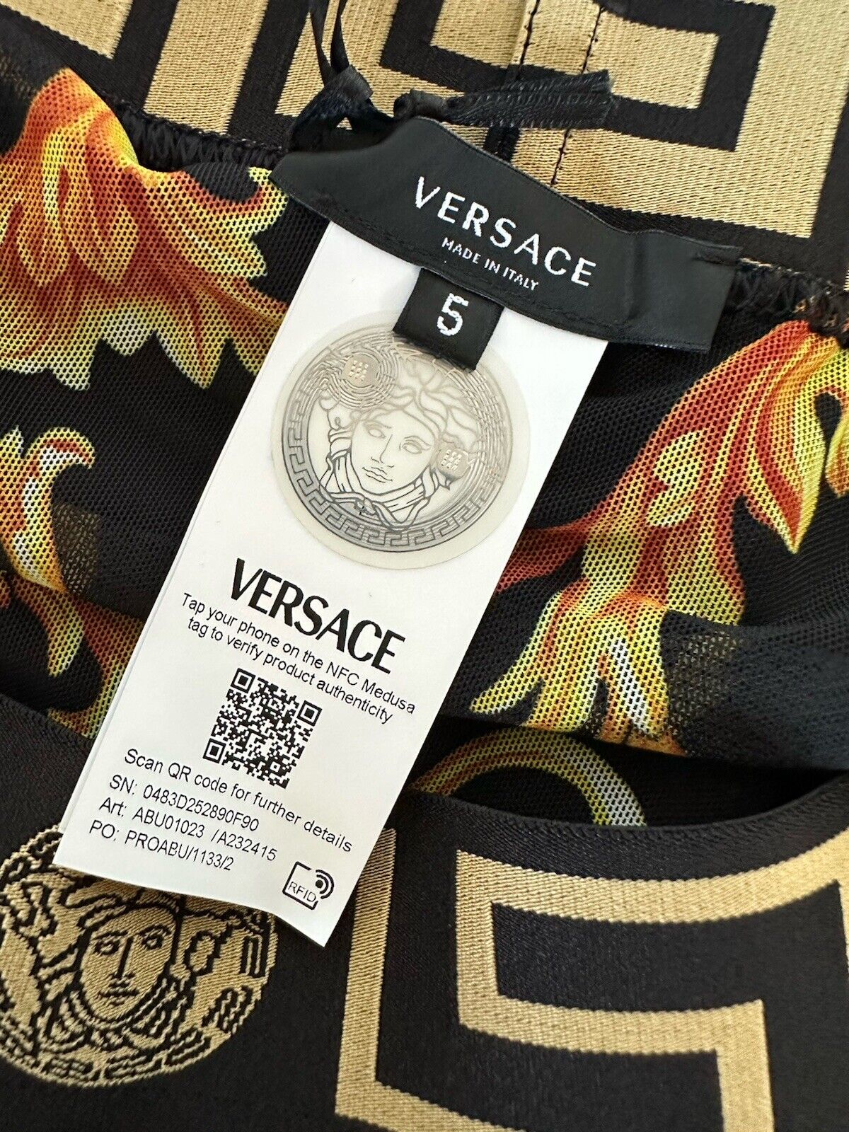 Versace Greek Key Logo Men's Black Swim Shorts Size 5 (32”) IT ABU01023 NWT