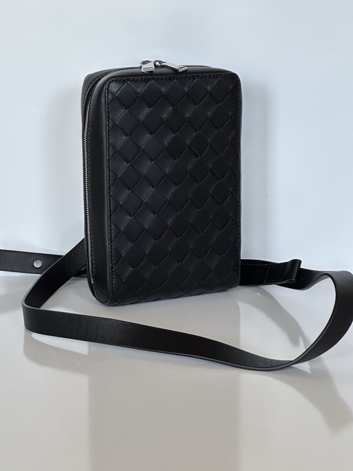 Bottega Veneta Intrecciato Black Leather Vertical Bag Italy 592692 NWT $1850