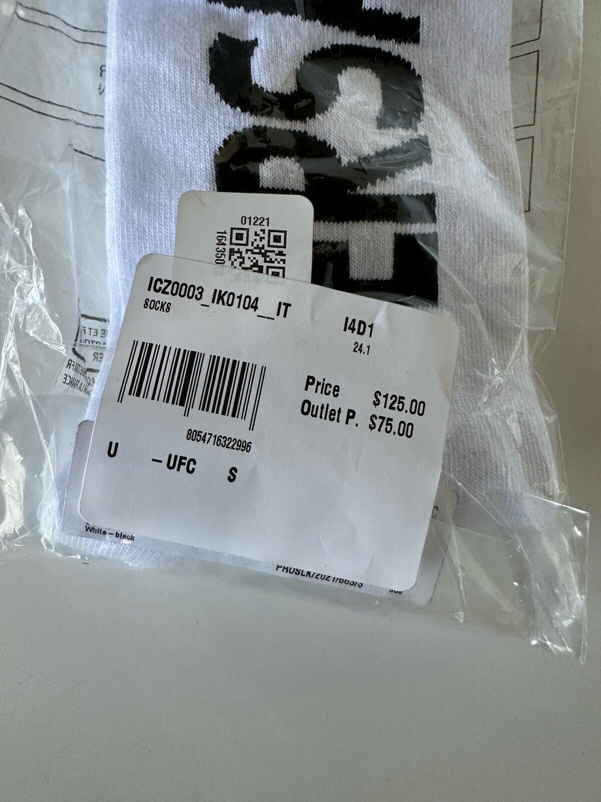 Versace Logo Socks White/Black Size S Made in Italy ICZ0003 NWT $125