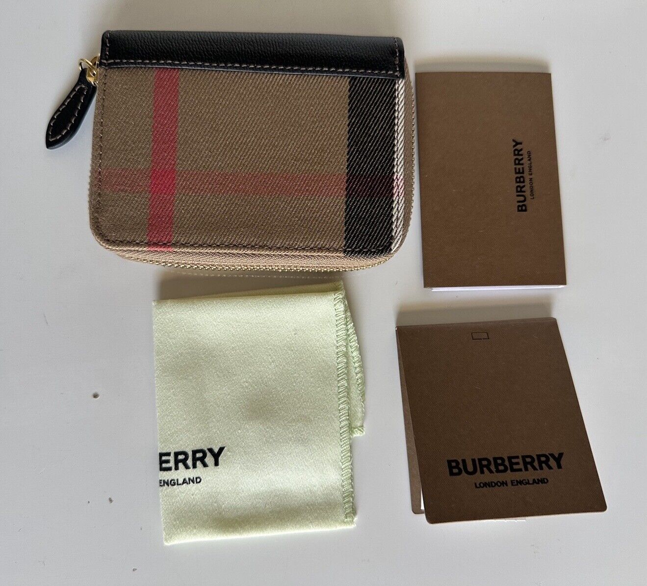 Burberry MN Zip Around Check Black/Brown Wallet 80840301 NWT $480